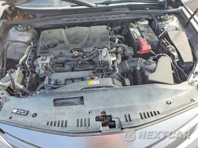 Zdjęcie 11 z 12 samochodu: 2018 TOYOTA CAMRY LE VIN:4T1B11HK4JU141399 - miniatura