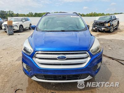 Piąte zdjęcie samochodu w środku: 2018 FORD ESCAPE SE VIN:1FMCU0GDXJUB08383 - miniatura
