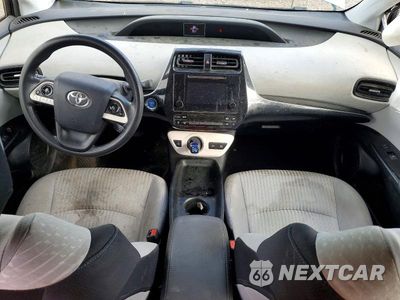 Zdjęcie 8 z 12 samochodu: 2016 TOYOTA PRIUS TWO VIN:JTDKBRFU2G3011978 - miniatura