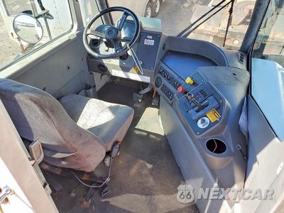 Zdjęcie 8 z 13 samochodu: 2021 KALMAR OTTAWA T2 YARD TRUCK VIN:11VJ813A1MA000215 - miniatura