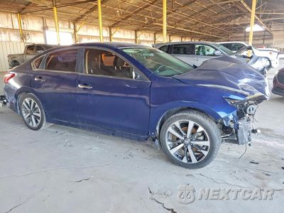 Czwarte zdjęcie samochodu z boku: 2017 NISSAN ALTIMA 2.5 SR VIN:1N4AL3AP0HC472627 - miniatura