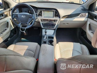 Zdjęcie 8 z 13 samochodu: 2017 HYUNDAI SONATA LIMITED VIN:5NPE34AF1HH538776 - miniatura