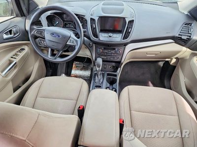 Zdjęcie 8 z 13 samochodu: 2019 FORD ESCAPE SE VIN:1FMCU9GD2KUB32456 - miniatura