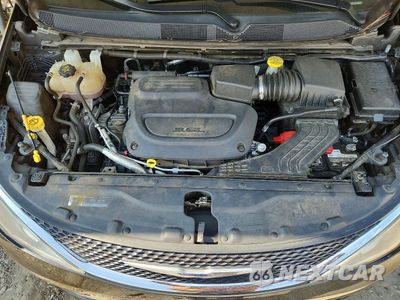 Zdjęcie 12 z 13 samochodu: 2019 CHRYSLER PACIFICA TOURING PLUS VIN:2C4RC1FG9KR657980 - miniatura
