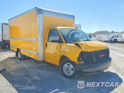 Czwarte zdjęcie samochodu z boku: 2021 GMC SAVANA BOX TRUCK VIN:7GZ37TC77MN004206 - miniatura