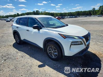 Czwarte zdjęcie samochodu z boku: 2021 NISSAN ROGUE S VIN:5N1AT3AA7MC721095 - miniatura