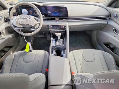 Zdjęcie 8 z 12 samochodu: 2025 HYUNDAI ELANTRA SEL VIN:KMHLS4DG9SU985105 - miniatura
