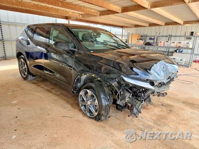 Czwarte zdjęcie samochodu z boku: 2026 CHEVROLET BLAZER 2LT VIN:3GNKBCR49TS162742 - miniatura