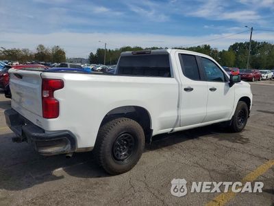 Trzecie zdjęcie samochodu z tyłu: 2019 CHEVROLET SILVERADO C1500 VIN:1GCRWAEF8KZ199628 - miniatura