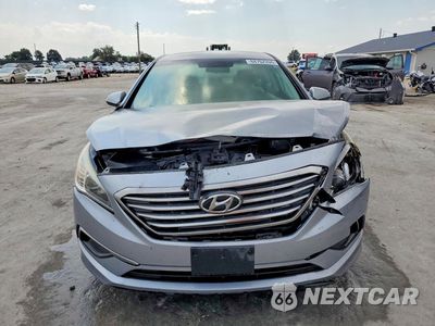 Piąte zdjęcie samochodu w środku: 2017 HYUNDAI SONATA SE VIN:5NPE24AF1HH564071 - miniatura