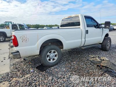 Trzecie zdjęcie samochodu z tyłu: 2014 FORD F250 SUPER DUTY VIN:1FTBF2B67EEB74131 - miniatura