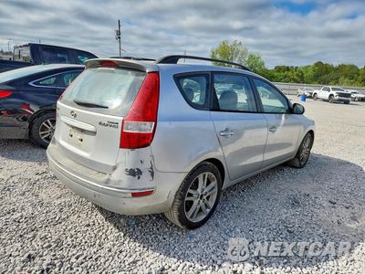 Trzecie zdjęcie samochodu z tyłu: 2010 HYUNDAI ELANTRA TOURING SE VIN:KMHDC8AEXAU061170 - miniatura