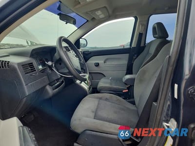 Zdjęcie 7 z 12 samochodu: 2007 JEEP COMPASS VIN:1J8FT47W27D216043 - miniatura