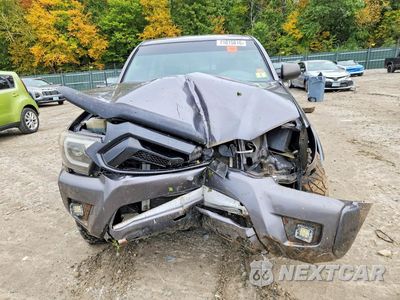 Piąte zdjęcie samochodu w środku: 2014 TOYOTA TACOMA V6 VIN:5TFUU4EN1EX097970 - miniatura