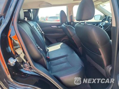 Zdjęcie 10 z 12 samochodu: 2018 NISSAN ROGUE SPORT SL VIN:JN1BJ1CPXJW101312 - miniatura