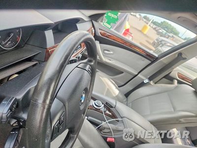 Zdjęcie 9 z 12 samochodu: 2008 BMW 535 XI VIN:WBANV93548CZ66202 - miniatura