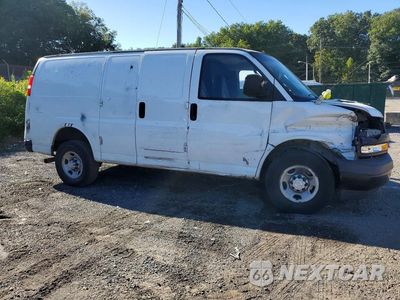 Trzecie zdjęcie samochodu z tyłu: 2020 CHEVROLET EXPRESS DELIVERY VAN VIN:1GCWGAFP3L1166561 - miniatura