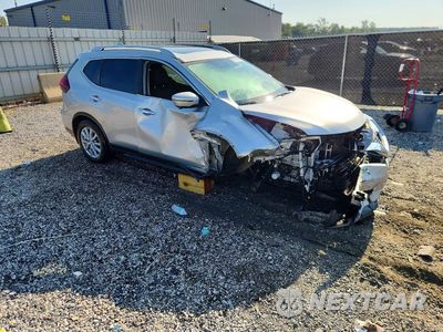 Czwarte zdjęcie samochodu z boku: 2018 NISSAN ROGUE SV VIN:JN8AT2MT6JW451478 - miniatura