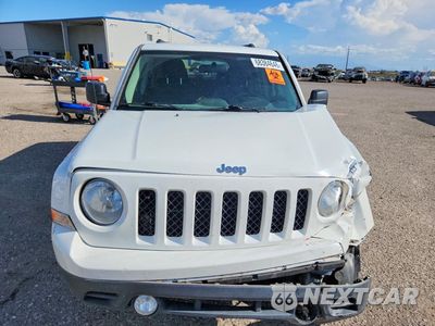 Piąte zdjęcie samochodu w środku: 2011 JEEP PATRIOT SPORT VIN:1J4NT1GBXBD286990 - miniatura
