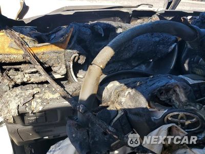 Zdjęcie 9 z 13 samochodu: 2022 TOYOTA HIGHLANDER HYBRID XLE VIN:5TDGBRCH6NS538513 - miniatura