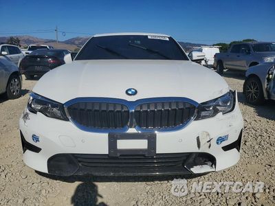 Piąte zdjęcie samochodu w środku: 2021 BMW 330E VIN:3MW5P7J0XM8B65846 - miniatura