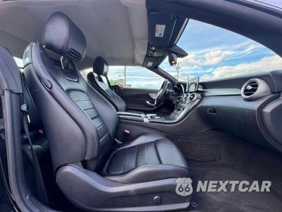 Piąte zdjęcie samochodu w środku: 2017 MERCEDES-BENZ C 300 4MATIC VIN:WDDWK4KB4HF430400 - miniatura