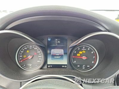 Zdjęcie 9 z 12 samochodu: 2017 MERCEDES-BENZ C 300 4MATIC VIN:55SWF4KBXHU213404 - miniatura
