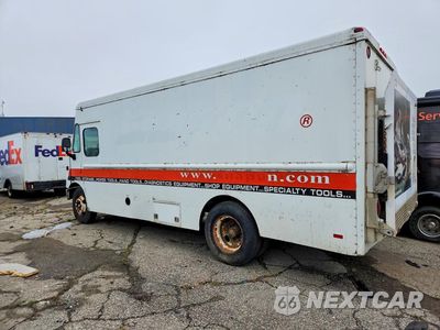 Drugie zdjęcie samochodu z przodu: 2001 FREIGHTLINER MT55 DELIVERY VAN VIN:4UZAARBW11CH94951 - miniatura