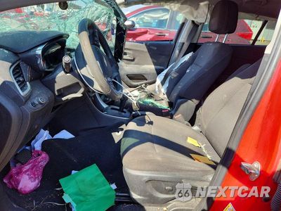 Zdjęcie 7 z 13 samochodu: 2017 CHEVROLET TRAX 1LT VIN:3GNCJLSB2HL224550 - miniatura