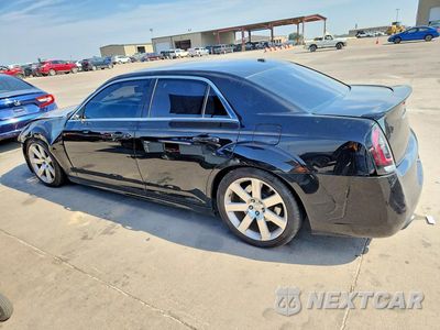 Drugie zdjęcie samochodu z przodu: 2013 CHRYSLER 300 SRT-8 VIN:2C3CCAFJ9DH529916 - miniatura