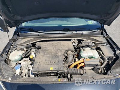 Zdjęcie 11 z 12 samochodu: 2017 HYUNDAI IONIQ SEL VIN:KMHC75LC0HU053468 - miniatura