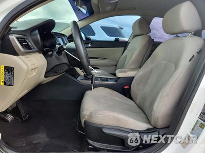 Zdjęcie 7 z 12 samochodu: 2016 KIA OPTIMA LX VIN:5XXGT4L37GG007877 - miniatura