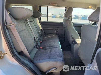 Zdjęcie 10 z 12 samochodu: 2006 JEEP COMMANDER VIN:1J8HH48K46C343788 - miniatura