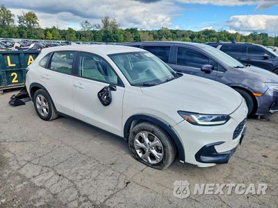 Czwarte zdjęcie samochodu z boku: 2024 HONDA HR-V LX VIN:3CZRZ2H35RM780086 - miniatura