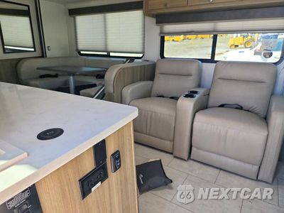 Zdjęcie 6 z 10 samochodu: 2026 FORD E450 RV VIN:1FDXE4FN6TDD28185 - miniatura