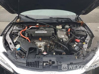 Zdjęcie 11 z 13 samochodu: 2017 HONDA ACCORD TOURING HYBRID VIN:JHMCR6F72HC001623 - miniatura