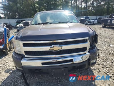 Piąte zdjęcie samochodu w środku: 2010 CHEVROLET SILVERADO K1500 LT VIN:3GCRKSE33AG180961 - miniatura