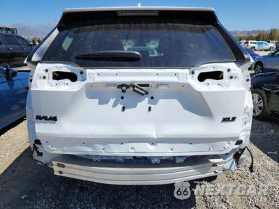Zdjęcie 6 z 14 samochodu: 2025 TOYOTA RAV4 XLE VIN:2T3W1RFV8SW414642 - miniatura