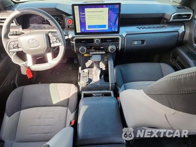Zdjęcie 8 z 12 samochodu: 2025 TOYOTA TACOMA TRD OFF-ROAD VIN:3TMLB5JNXSM106714 - miniatura