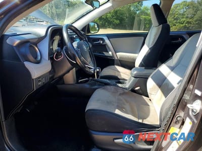 Zdjęcie 7 z 13 samochodu: 2016 TOYOTA RAV4 XLE VIN:JTMWFREV0GJ092748 - miniatura