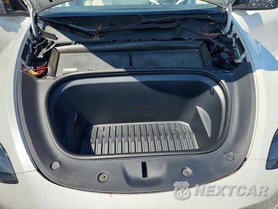 Zdjęcie 11 z 12 samochodu: 2022 TESLA MODEL Y VIN:7SAYGDEE8NF534921 - miniatura