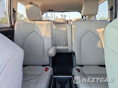 Zdjęcie 10 z 13 samochodu: 2026 TOYOTA GRAND HIGHLANDER XLE VIN:5TDAAAA53TS036526 - miniatura