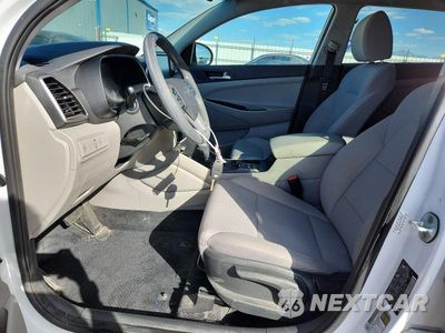 Zdjęcie 7 z 12 samochodu: 2019 HYUNDAI TUCSON SE VIN:KM8J2CA41KU070552 - miniatura