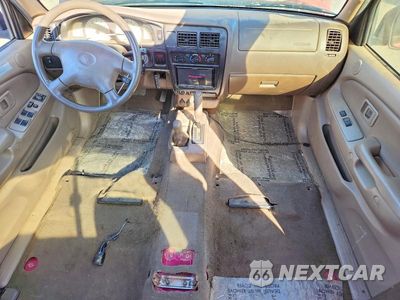 Zdjęcie 8 z 12 samochodu: 2004 TOYOTA TACOMA V6 VIN:5TEHN72N54Z459715 - miniatura