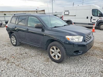 Czwarte zdjęcie samochodu z boku: 2010 TOYOTA HIGHLANDER BASE VIN:5TDBK3EH5AS016745 - miniatura