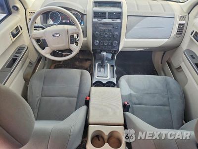 Zdjęcie 8 z 13 samochodu: 2012 FORD ESCAPE XLS VIN:1FMCU0C75CKA82807 - miniatura