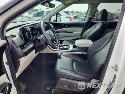 Zdjęcie 7 z 13 samochodu: 2023 KIA CARNIVAL EX VIN:KNDNC5H39P6297415 - miniatura