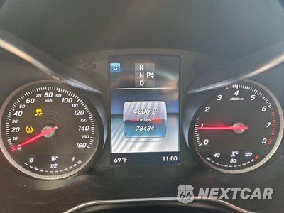 Zdjęcie 9 z 13 samochodu: 2016 MERCEDES-BENZ C 300 4MATIC VIN:55SWF4KB7GU162412 - miniatura