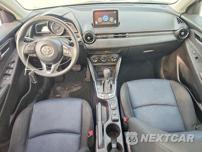 Zdjęcie 8 z 12 samochodu: 2018 TOYOTA YARIS IA BASE VIN:3MYDLBYV7JY329999 - miniatura