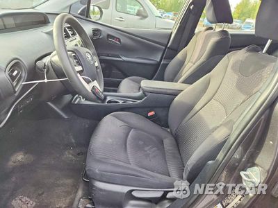 Zdjęcie 7 z 12 samochodu: 2018 TOYOTA PRIUS TWO VIN:JTDKBRFU9J3586019 - miniatura